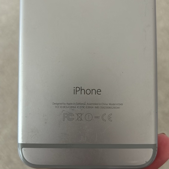 iPhone 6 - Picture 3 of 3